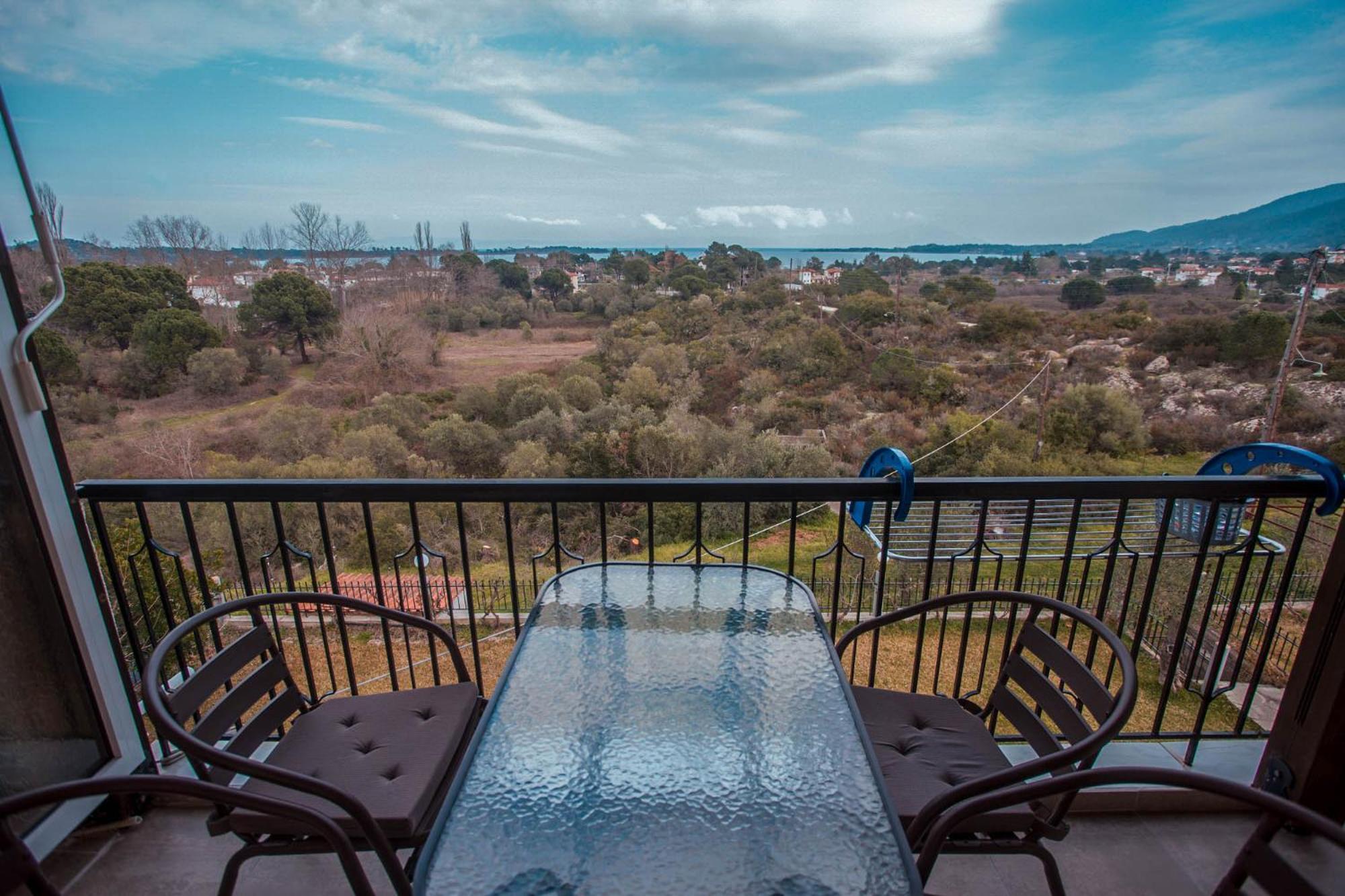 House Christina Apartment Вурвуру Екстериор снимка
